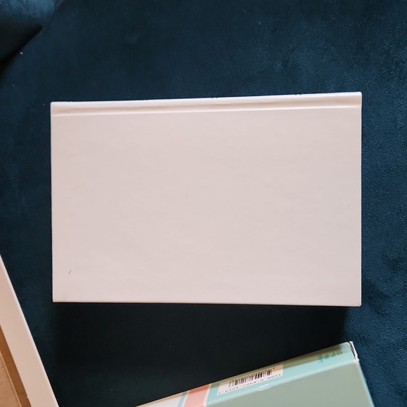 Precious Moments Bible 1978 - Picture 8 of 16